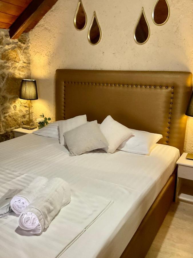הוילה נאה רודה Stonehouse & Casa Al Sole E Al Mare מראה חיצוני תמונה