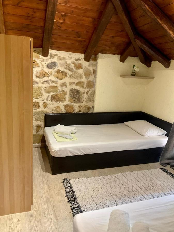 הוילה נאה רודה Stonehouse & Casa Al Sole E Al Mare מראה חיצוני תמונה